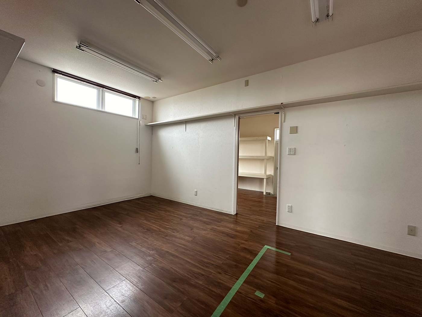 美容室の塗装施工例 マイクトセメント